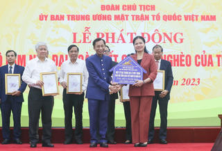 Bước chân tới đâu lo cho người nghèo tới đó