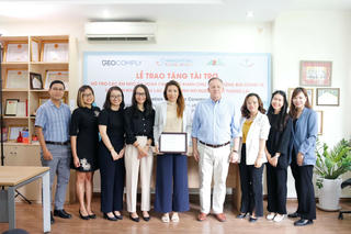Gần 300 triệu đồng hỗ trợ đến trường cho trẻ em có hoàn cảnh khó khăn
