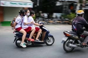 Giao xe cho người không đủ điều kiện điều khiển phương tiện tham gia giao thông bị xử lý thế nào?