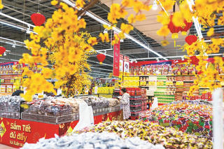 Hàng Tết rục rịch tăng
