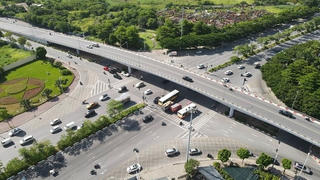 Hà Nội: Điều chỉnh giao thông nút giao Cổ Linh- Huỳnh Tấn Phát để giảm ùn tắc giao thông