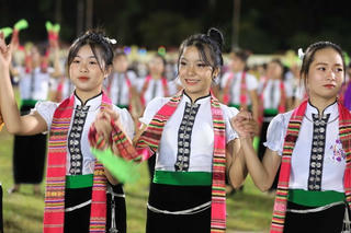 Khi Xòe Thái được vinh danh