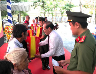 Xây dựng các khu dân cư không tội phạm