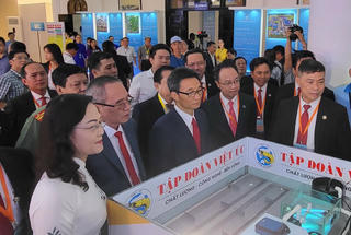 Quan tâm lắng nghe, tháo gỡ khó khăn cho nhà đầu tư