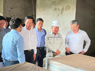 Bí thư Cần Thơ yêu cầu sớm khắc phục khó khăn để tái khởi động dự án bệnh viện nghìn tỉ