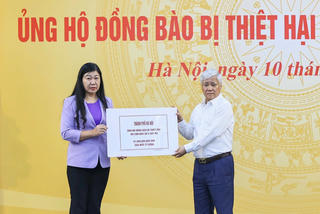 Hơn 417,9 tỷ đồng ủng hộ đồng bào vùng bão lũ