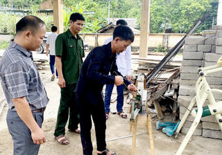 Phát huy quyền làm chủ của nhân dân
