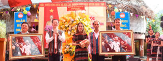 Người Cơ Tu 2 thôn Tà Lang và Giàn Bí phát huy tinh thần đoàn kết