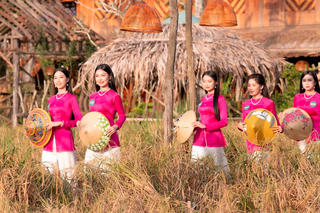 25 thí sinh lọt vào chung kết Người đẹp Tây đô