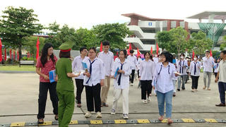 Ninh Bình có thủ khoa kép, điểm khối C00 29,75
