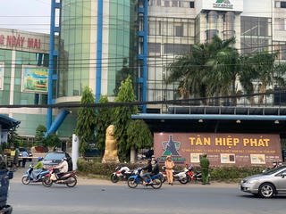 Phong tỏa, khám xét trụ sở Tập đoàn Tân Hiệp Phát tại TP Thuận An