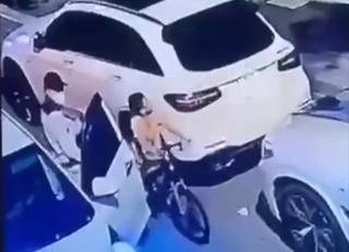 Bé trai 7 tuổi ở Hà Nội bị bắt cóc khi đang đạp xe