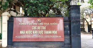 Vụ 5 cán bộ đánh bạc tại Chi cục Dự trữ Nhà nước: Một người tham gia nhưng đi về trước