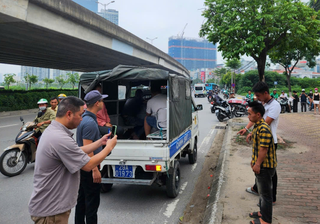 Công an dựng lại hiện trường vụ 'chặt chém' 4,2 triệu đồng/cuốc taxi ở Hà Nội
