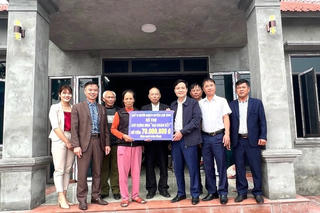 Chăm lo cho người nghèo