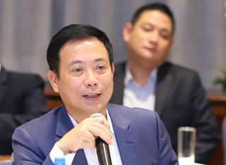 Nguyên Chủ tịch Uỷ ban Chứng khoán Nhà nước được phân công làm chuyên viên báo chí