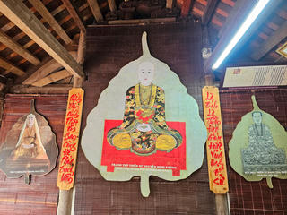 Thăm đền thờ vị thiền sư được nhân dân phong Thánh