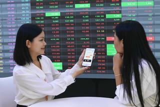 Nâng hạng thị trường chứng khoán: Giải pháp hiệu quả để hút vốn ngoại