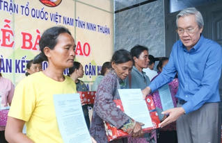 Ninh Thuận: Bàn giao 19 căn nhà Đại đoàn kết cho các hộ nghèo năm 2024