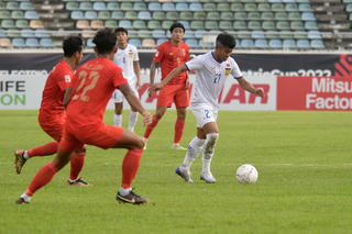 Lào chia tay AFF Cup bằng trận hòa kịch tính trước Myanmar