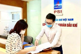 Bố trí người chưa có chứng chỉ hành nghề thực hiện nghiệp vụ, Chứng khoán Dầu khí (PSI) bị xử phạt