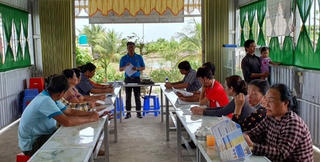 Cà Mau: Gần 2.000 người dân tham gia BHXH tự nguyện, BHYT hộ gia đình 