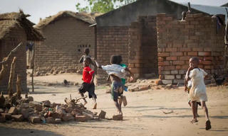 Những đứa trẻ bị đẩy vào cuộc sống tội phạm trên đường phố Malawi