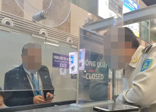 Lỗ hổng an toàn hàng không: Kỳ 3 - Công năng "kỳ diệu" của những mật khẩu và ký hiệu lạ trên vé máy bay