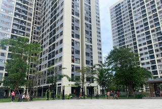 Hai mẹ con tử vong khi rơi từ tầng cao chung cư ở TP HCM