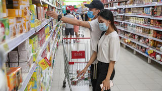 'Ghìm cương' lạm phát