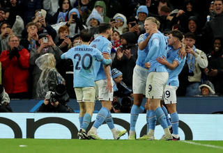 Hấp dẫn tứ kết lượt về Champions League