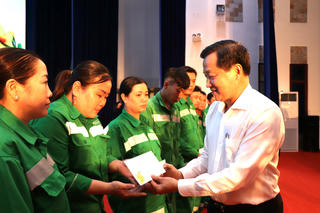 Phó Thủ tướng Chính phủ Lê Minh Khái thăm và chúc Tết tại tỉnh Cà Mau