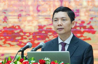 Bộ Chính trị cảnh cáo Chủ tịch Viện Hàn lâm Khoa học xã hội Việt Nam