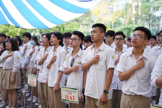 Giảm áp lực cho trường công Hà Nội
