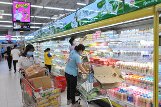 Tìm kiếm cơ hội từ thị trường trong nước