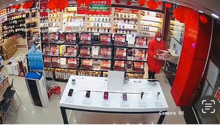 Lào Cai: Bắt đối tượng cướp tài sản tại cửa hàng điện thoại