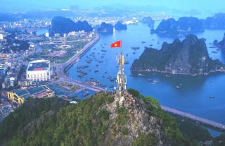 Quảng Ninh: Bàn giải pháp để núi Bài Thơ sớm đón khách trở lại
