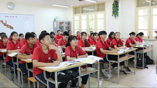 Học sinh đầu cấp tăng: Hà Nội lo quá tải trường lớp