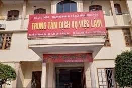 Hưng Yên: Khởi tố Giám đốc và 3 cán bộ Trung tâm dịch vụ việc làm