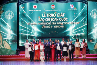 Trao giải báo chí toàn quốc nông nghiệp, nông dân, nông thôn Việt Nam lần thứ hai