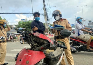 TP Hồ Chí Minh xử phạt gần 1.600 xe tự chế không đảm bảo ATGT