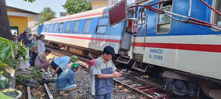 Tàu SE1 chở 355 hành khách bị trật đường ray khi rời ga Huế