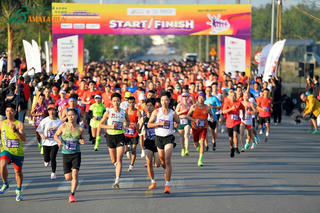 Quảng Ninh: Amata Run ủng hộ hơn 300 triệu đồng xoá nhà tạm