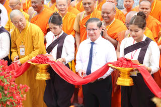 Phó Chủ tịch Trần Việt Trường dự khánh thành Chánh điện Học viện Phật giáo Nam tông Khmer