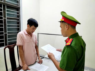 Trên đường mua ma tuý về sử dụng thì bị bắt giữ