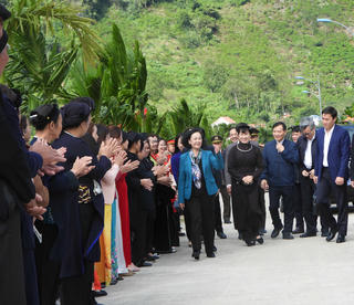 Thường trực Ban Bí thư, Trưởng Ban Tổ chức Trung ương Trương Thị Mai dự Ngày hội Đại đoàn kết ở Thái Nguyên