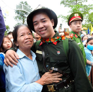 1.356 thanh niên Đà Nẵng lên đường nhập ngũ
