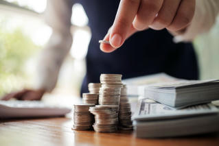 Năm 2023 nên đầu tư như thế nào để 'tiền đẻ ra tiền'?