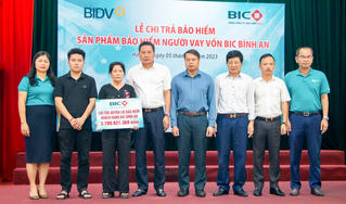 BIC trao gần 3,8 tỷ đồng bảo hiểm cho khách hàng vay vốn tại BIDV