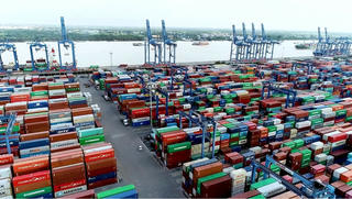 Logistics xanh - 'giấy thông hành' cho xuất khẩu